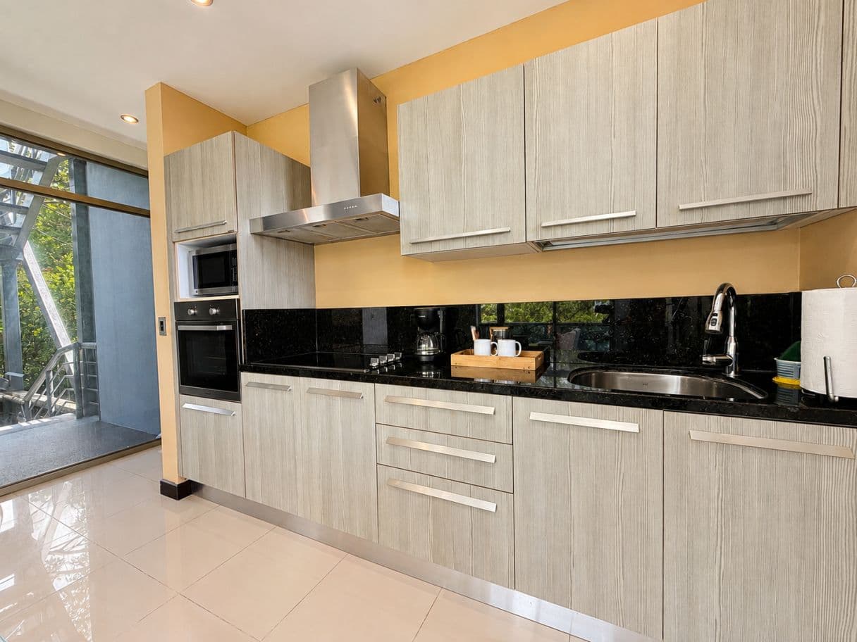 Lake Arenal Condominium Building | Three Private Suites | Lake Views | Walk To Marina, photo 10