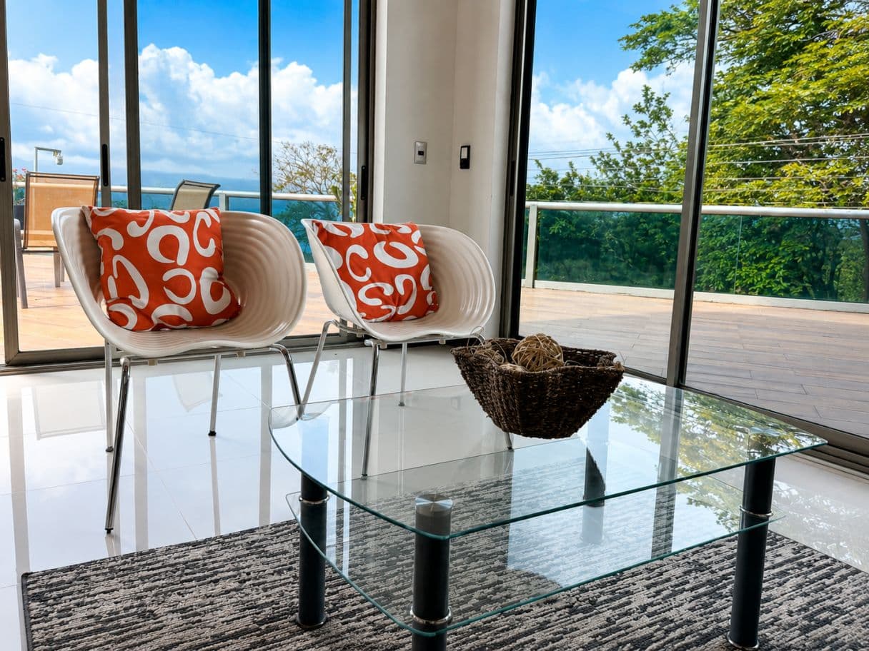 Lake Arenal Condominium Building | Three Private Suites | Lake Views | Walk To Marina, photo 6