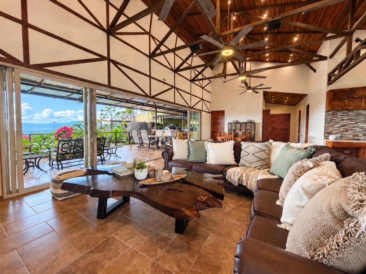 A Private Resort Estate Above Lake Arenal, photo 8