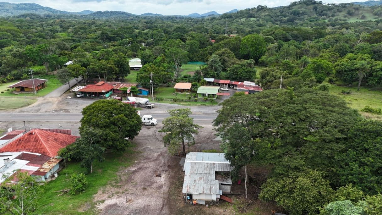 Commercial Lot with a House and Three Rental Cabins, Offering Business Potential Along Route 1 — Lourdes de Abangares, photo 32
