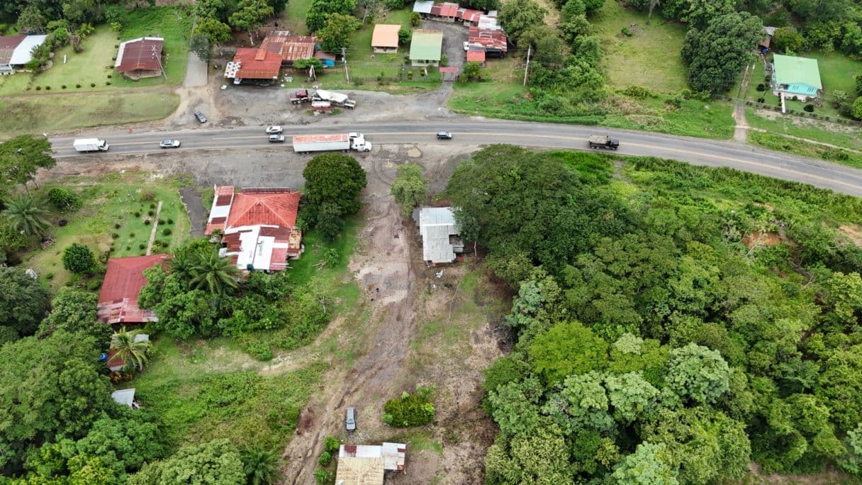 Commercial Lot with a House and Three Rental Cabins, Offering Business Potential Along Route 1 — Lourdes de Abangares, photo 26