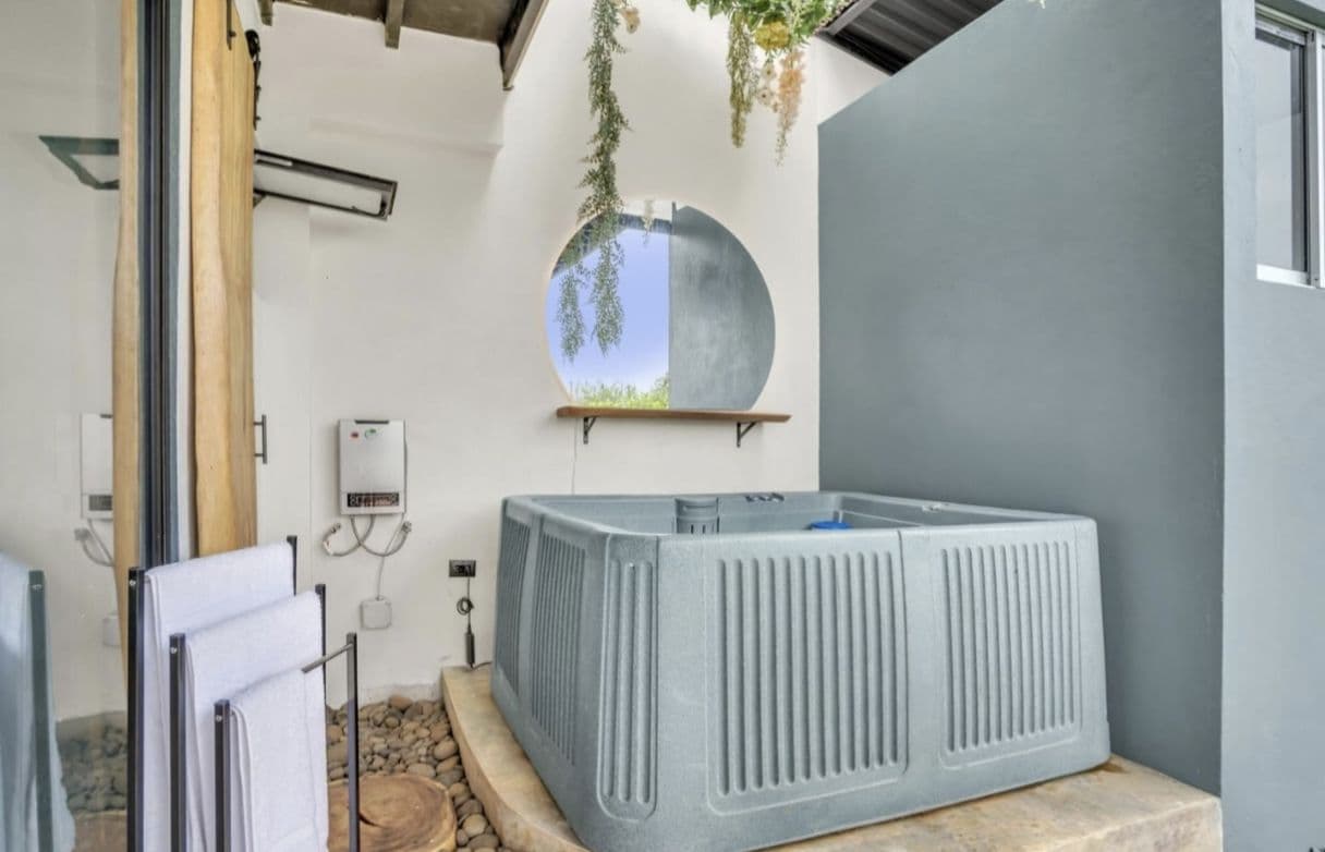 Turnkey Modern Home with Private Jacuzzi in La Fortuna, photo 6
