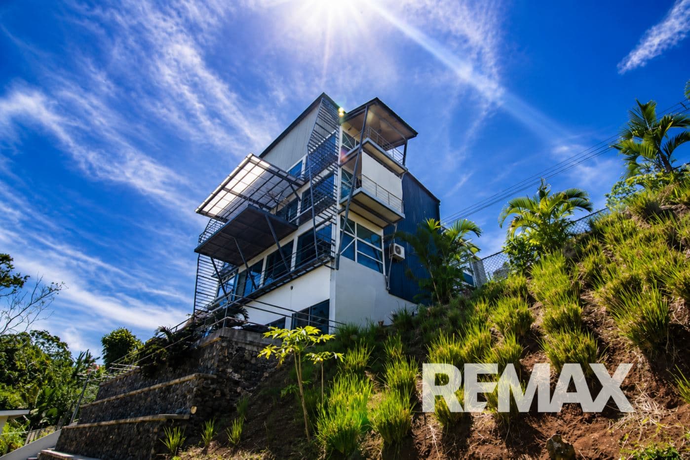 Ultra-modern Mansion for sale near La Fortuna in Ciudad Quesada, 4 Levels, Elevator, Indoor Pool and Jacuzzi w Volcano Views