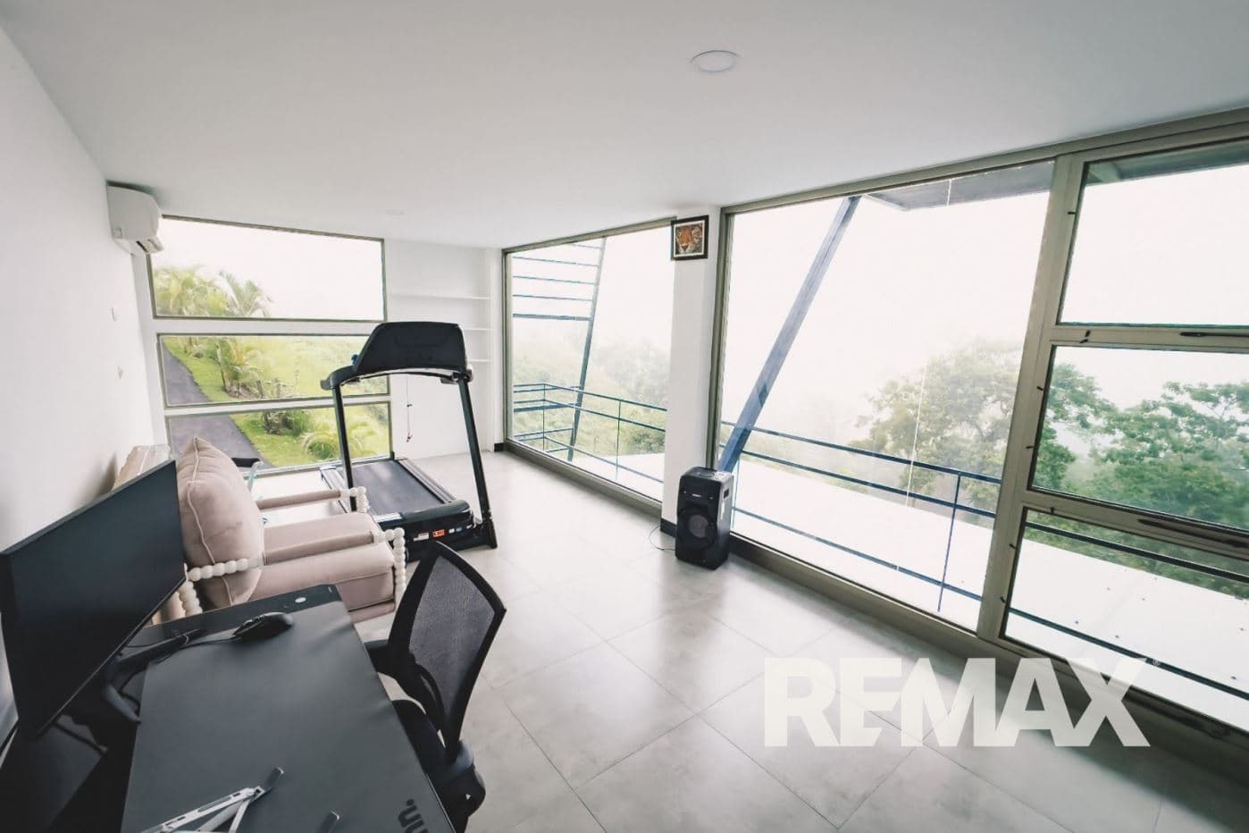 Ultra-modern Mansion for sale near La Fortuna in Ciudad Quesada, 4 Levels, Elevator, Indoor Pool and Jacuzzi w Volcano Views, photo 24