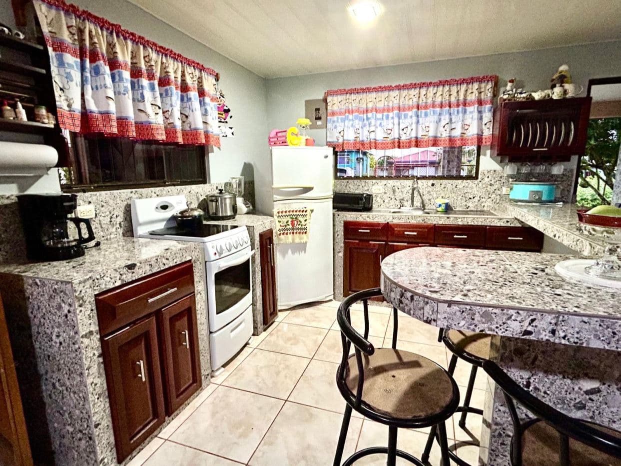 Cute Costa Rica style property in Nuevo Arenal, Costa Rica, photo 7