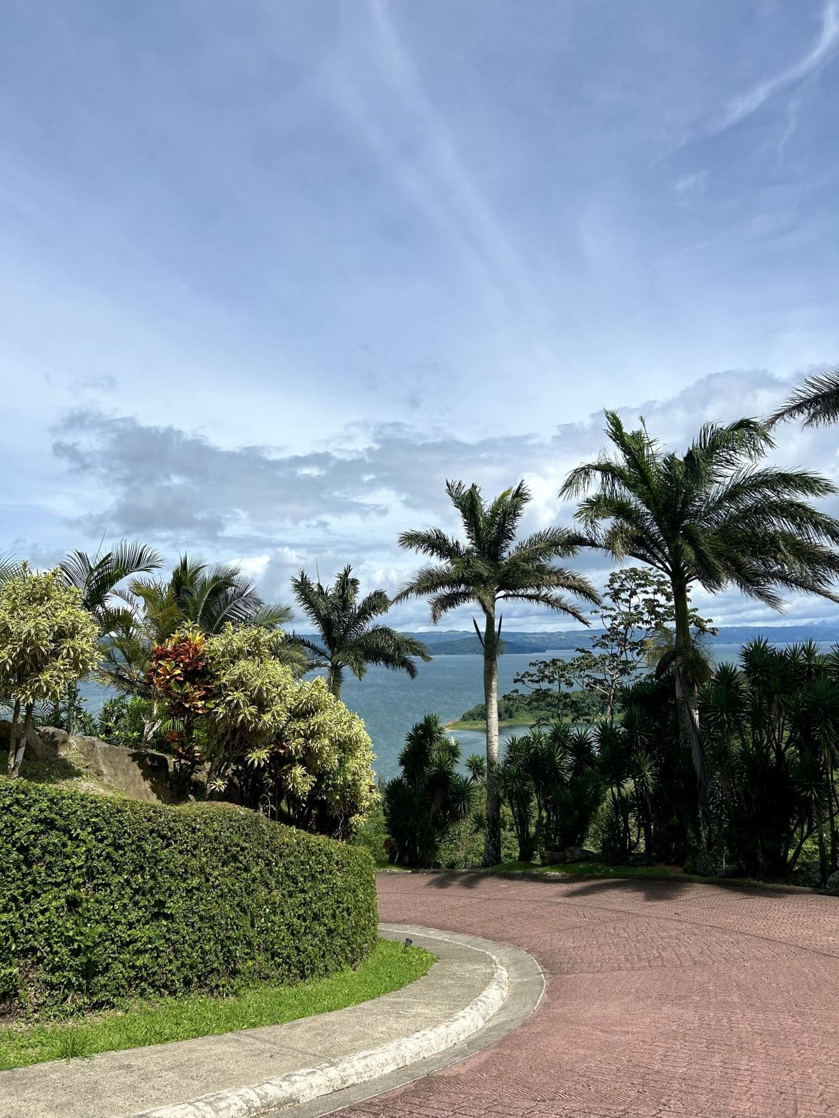 Luxury Hilltop Condo with Panoramic Lake Arenal & Volcano Views — Modern Retirement Living with Strong Vacation Rental Potential, photo 31