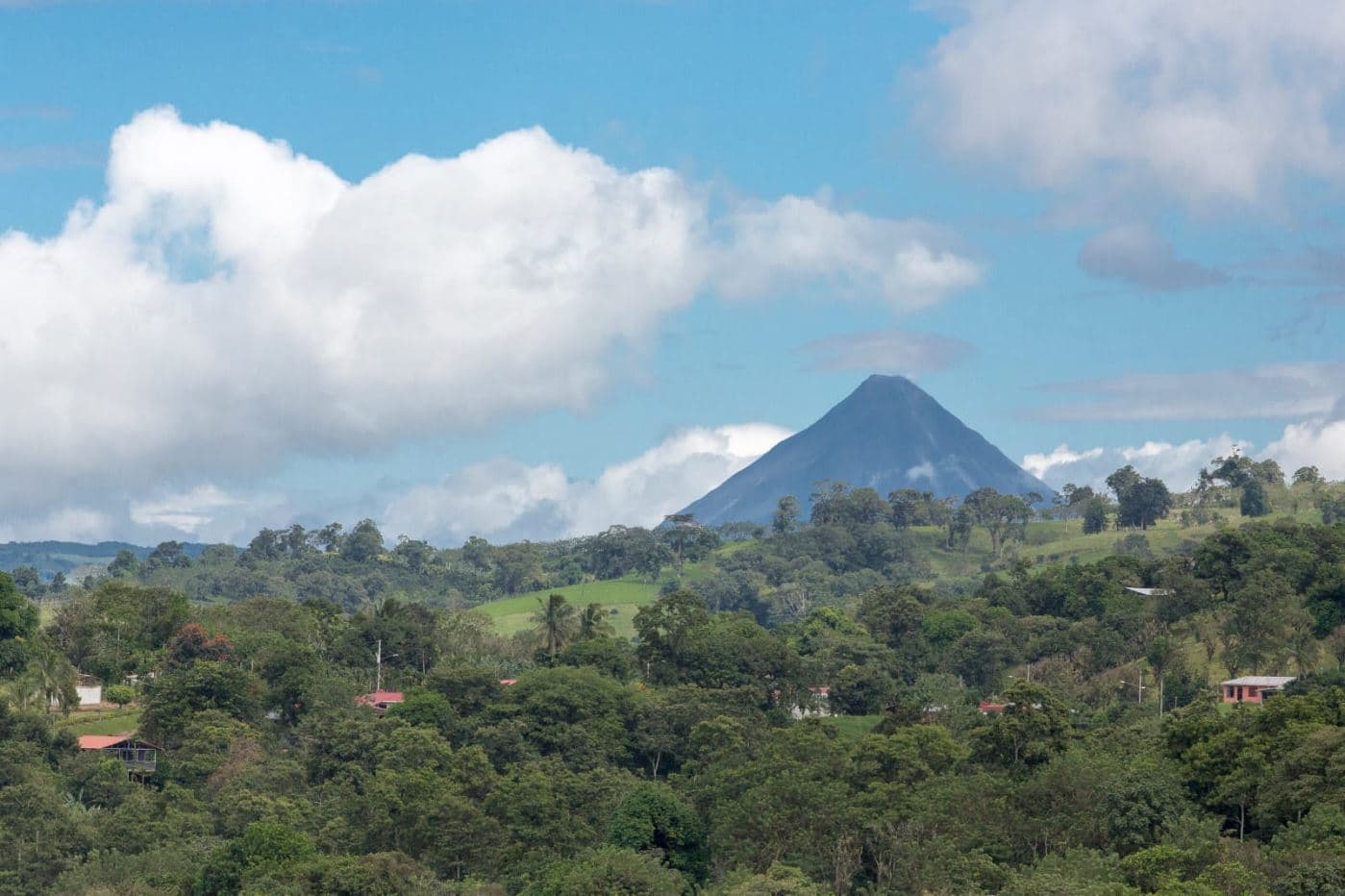 Luxurious “Tronadora”Lake Arenal Mansion for Sale with Picturesque Country Views and Lake Views, photo 19
