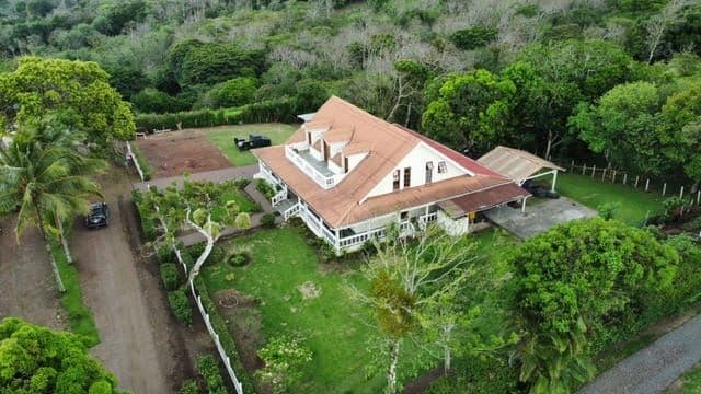 Luxurious “Tronadora”Lake Arenal Mansion for Sale with Picturesque Country Views and Lake Views, photo 20
