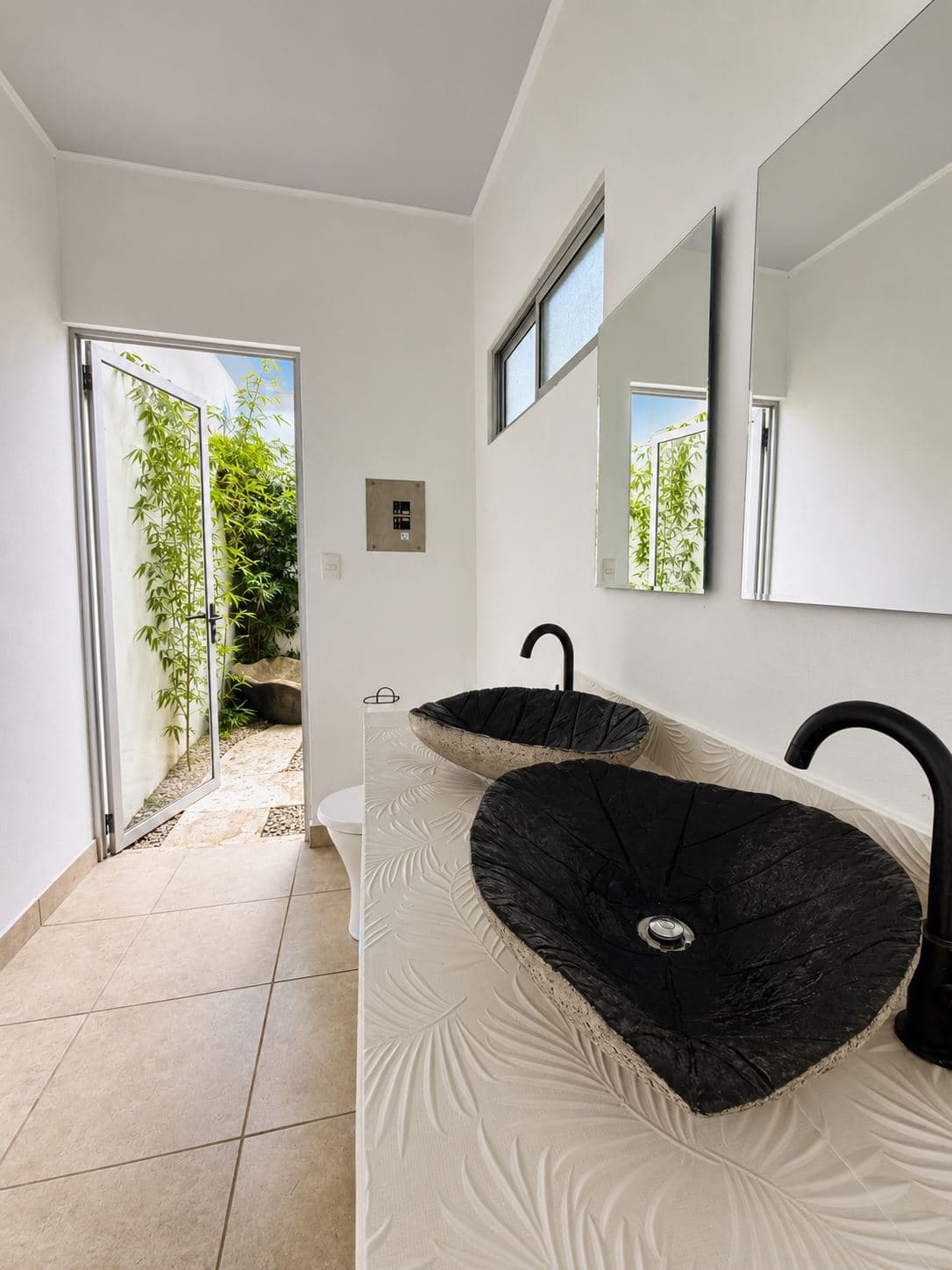 Architectural Mountain Hospitality Estate with Six Private Villas, Indoor Pool & Panoramic Lake Arenal Views, photo 31