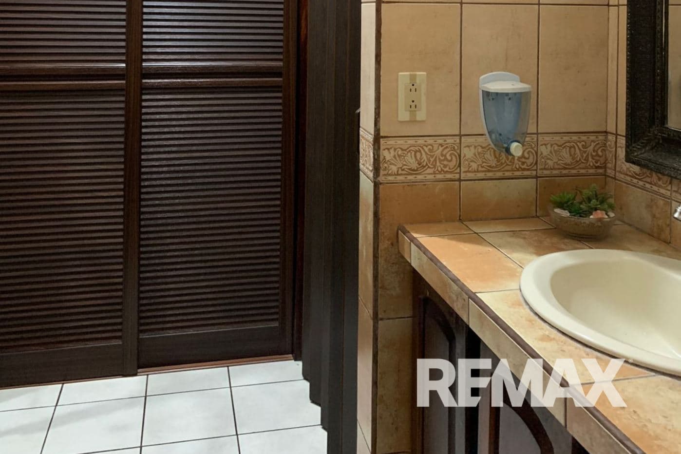 Casa Colibri Home for Sale near Lake Arenal Tilaran, photo 21
