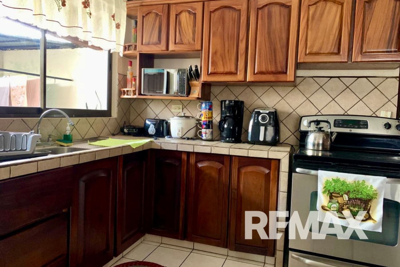 Casa Colibri Home for Sale near Lake Arenal Tilaran, photo 7
