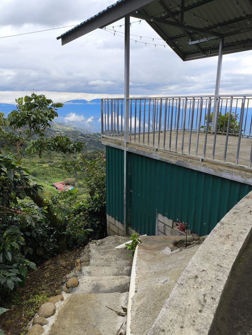 Reduced price for Stunning Mountain Property in Berlin, Costa Rica - Breathtaking Views & Income Potential, photo 12