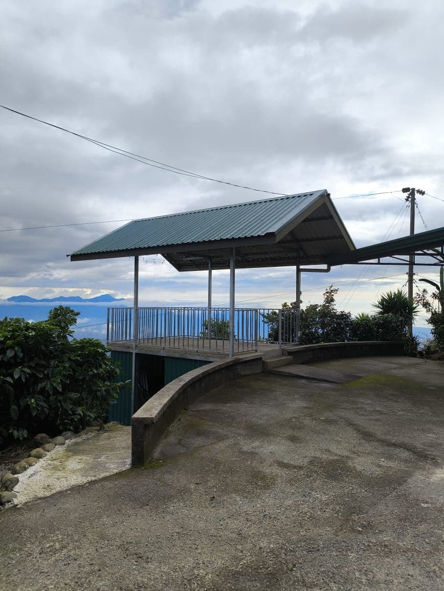 Reduced price for Stunning Mountain Property in Berlin, Costa Rica - Breathtaking Views & Income Potential, photo 24