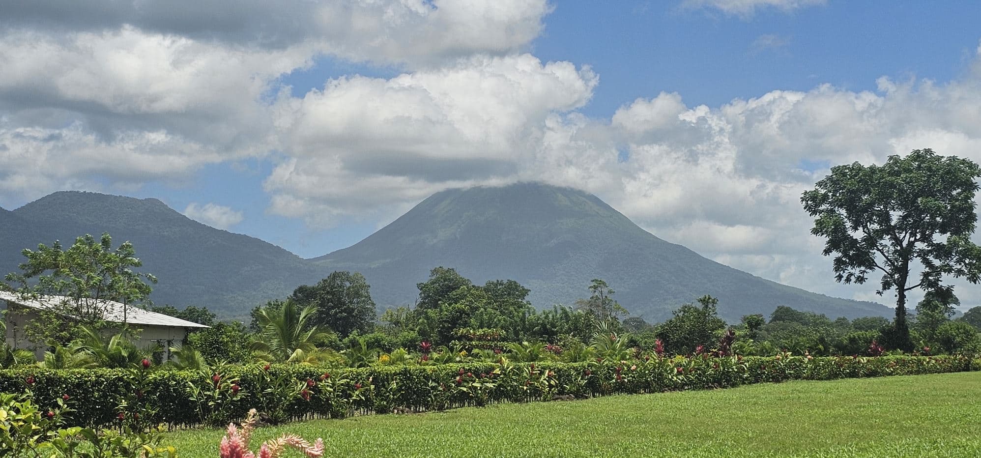 Prime Development Lot with Arenal Volcano Views – 14,000m² in Zonafluca, photo 4