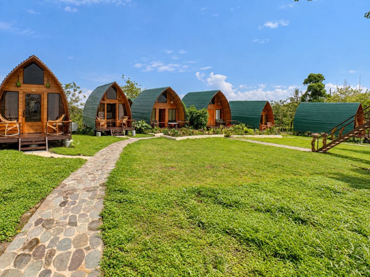 Wake Up to Arenal – Six Cabins, Established Income & Room to Expand, photo 2