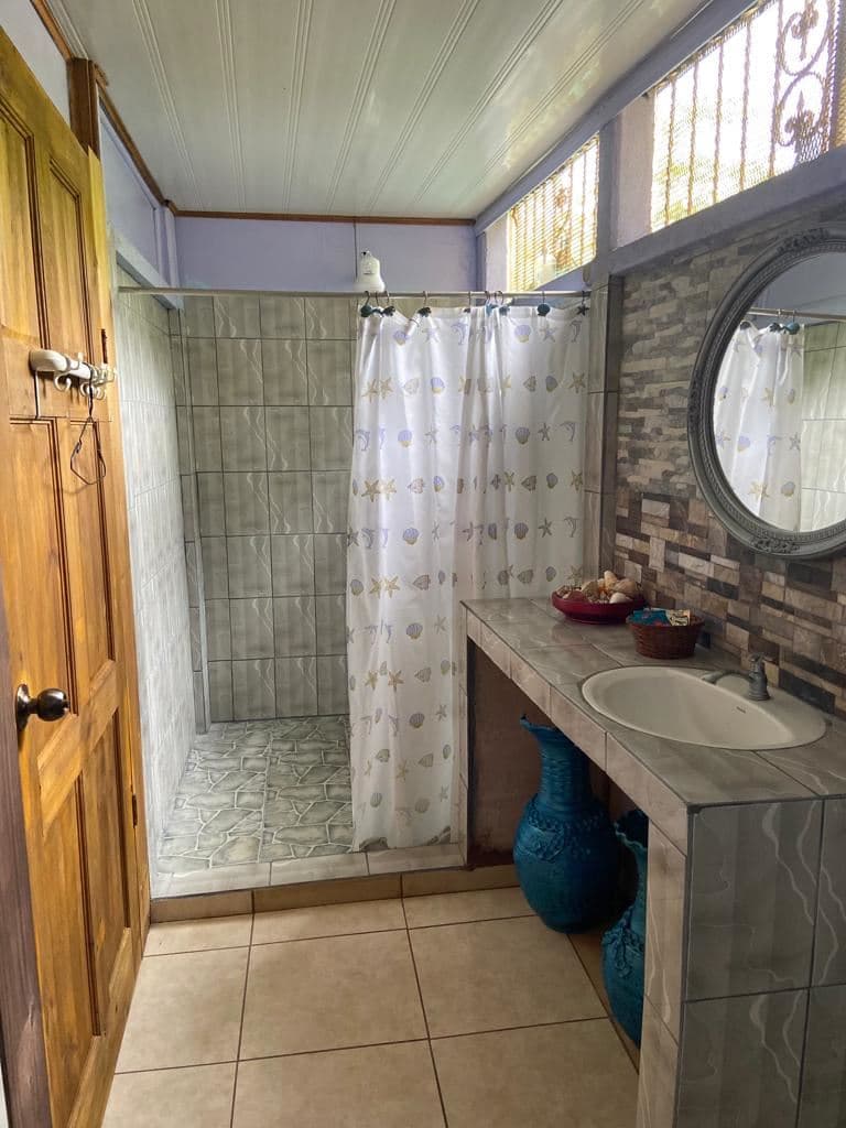 Big house with pool for Sale, 20m from La fortuna, photo 2
