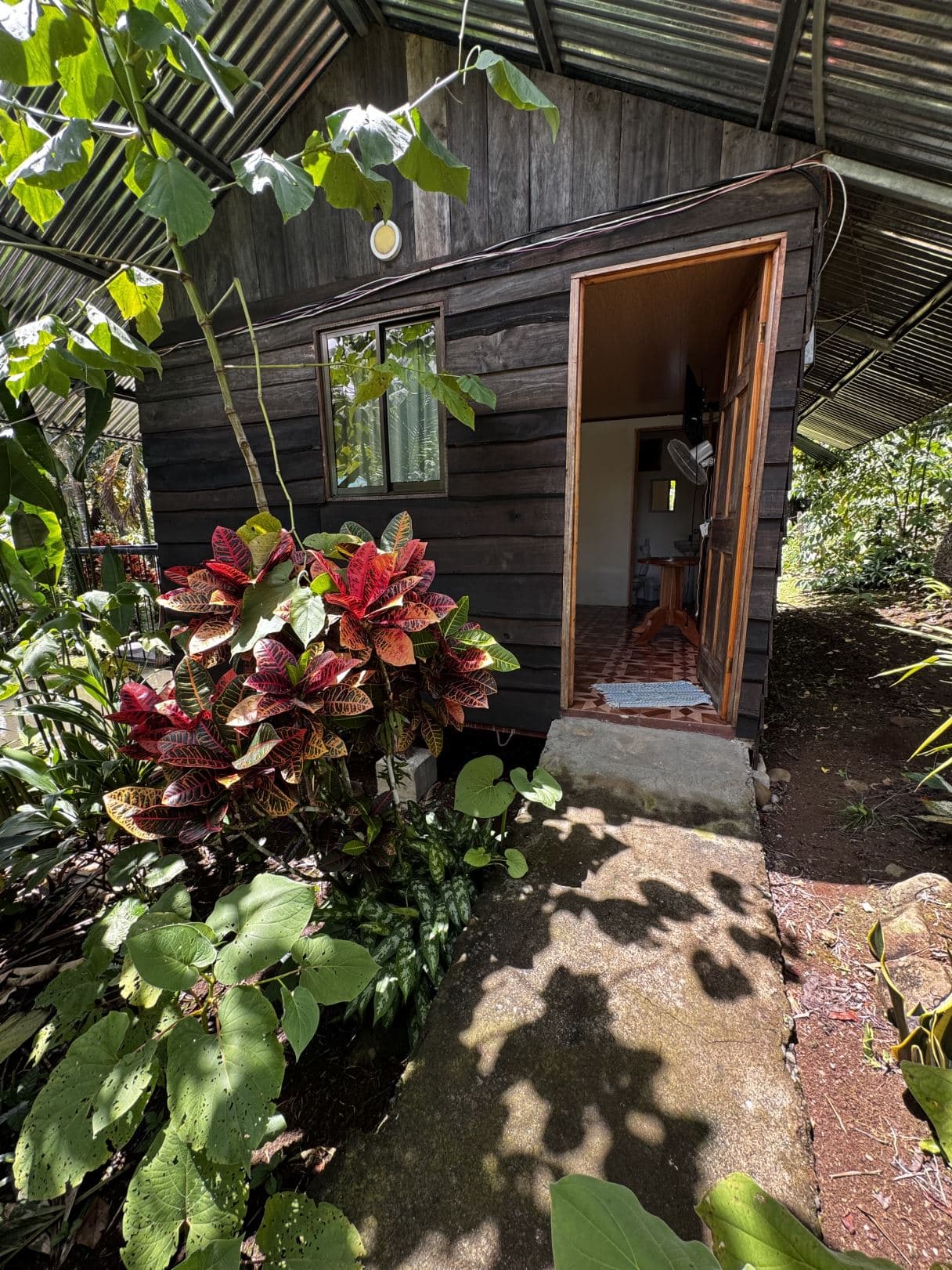 Property with Restaurant and Cabins for Sale near La Fortuna Costa Rica, photo 11