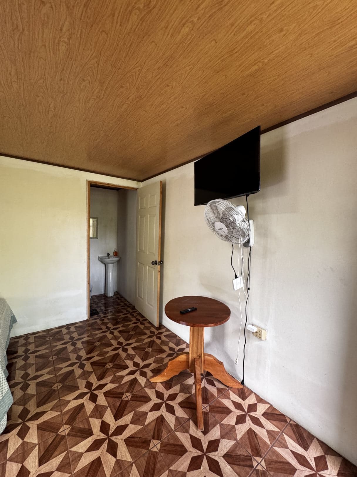 Property with Restaurant and Cabins for Sale near La Fortuna Costa Rica, photo 14
