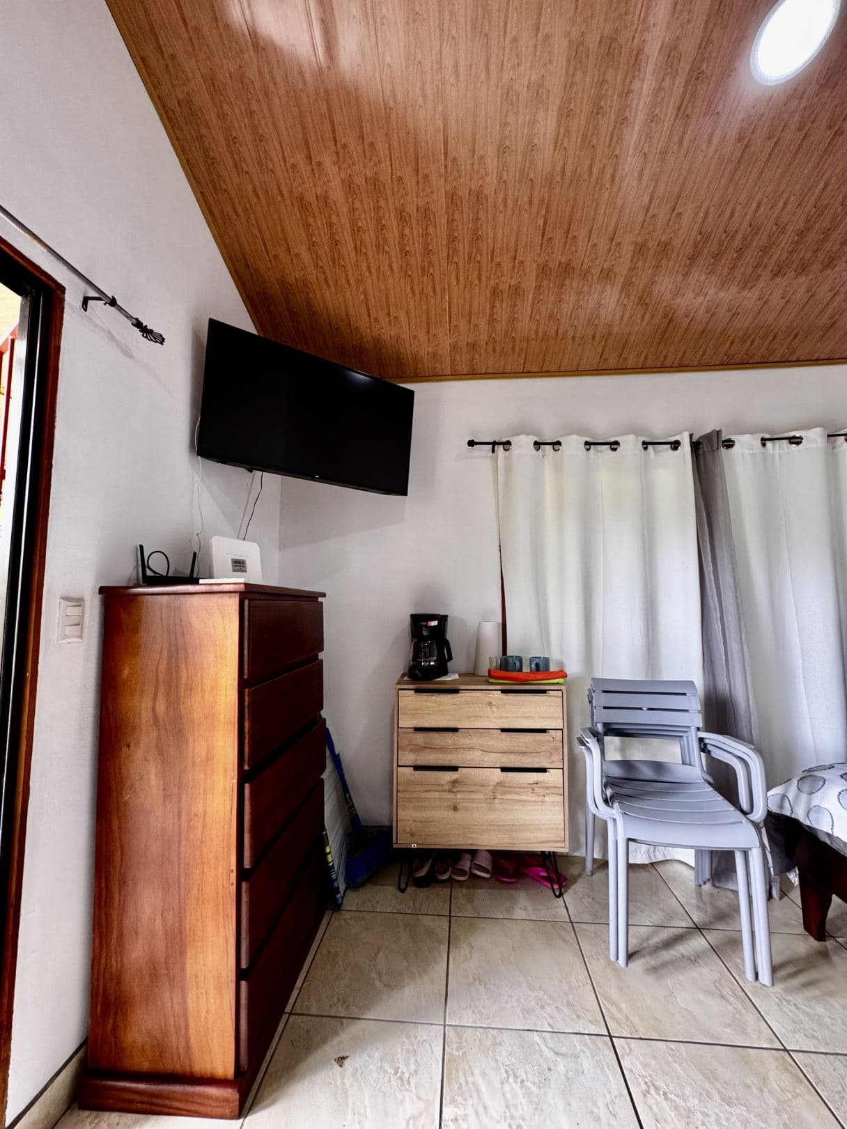 For Sale Eco-Friendly Cabin Surrounded by Nature 40 Minutes from La Fortuna, photo 9