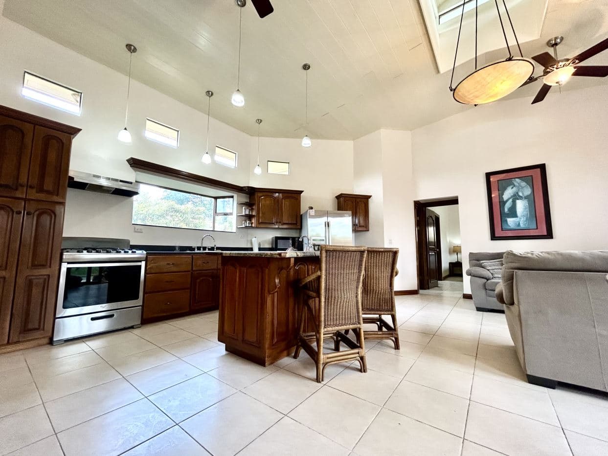 Upscale 2 Bedroom Home in the Private Gated Community of Buena Vista, Puerto San Luis, Tronadora, photo 5