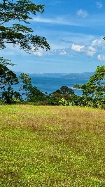 Stunning Buildable 3.4 Acre Lot in La Union with Panoramic Lake Arenal Views, photo 5
