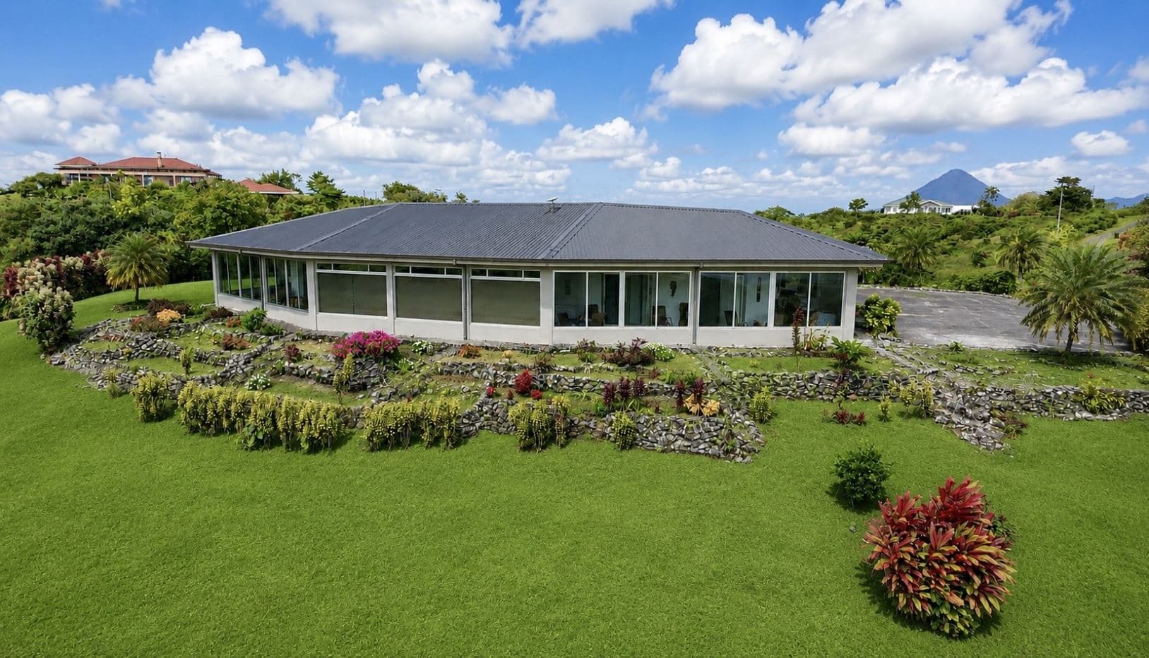 Luxury 10-Acre Estate in Gated Community - Panoramic Lake Arenal & Volcano Views, photo 5