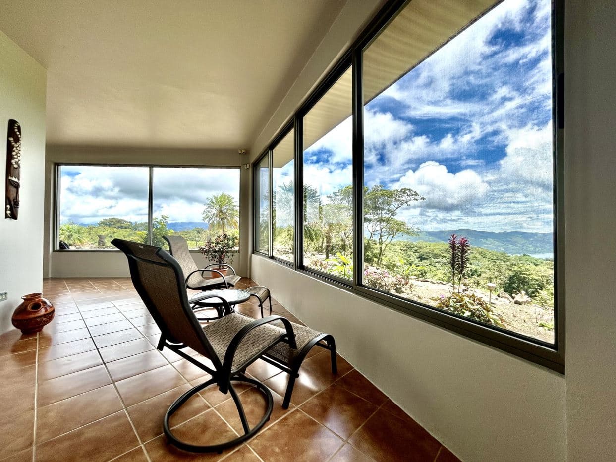 Luxury 10-Acre Estate in Gated Community - Panoramic Lake Arenal & Volcano Views, photo 28