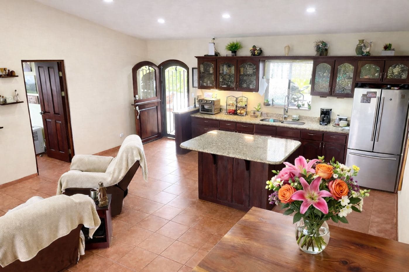 Breathtaking Volcano & Mountain View Home in Tranquil Lake Arenal Gated Community, photo 6