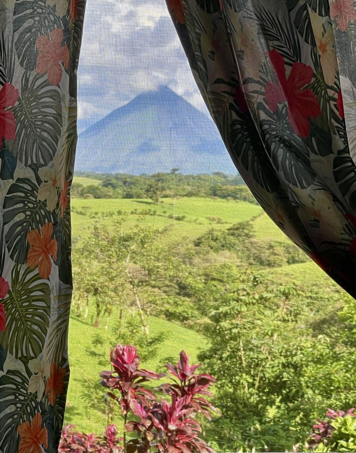 Breathtaking Volcano & Mountain View Home in Tranquil Lake Arenal Gated Community, photo 31