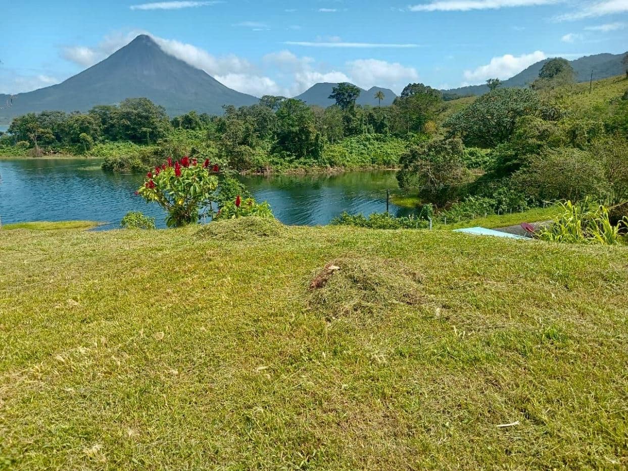 Prestigious Lakeview Lot in El Fosforo with Unobstructed Arenal Volcano & Lake Views., photo 3