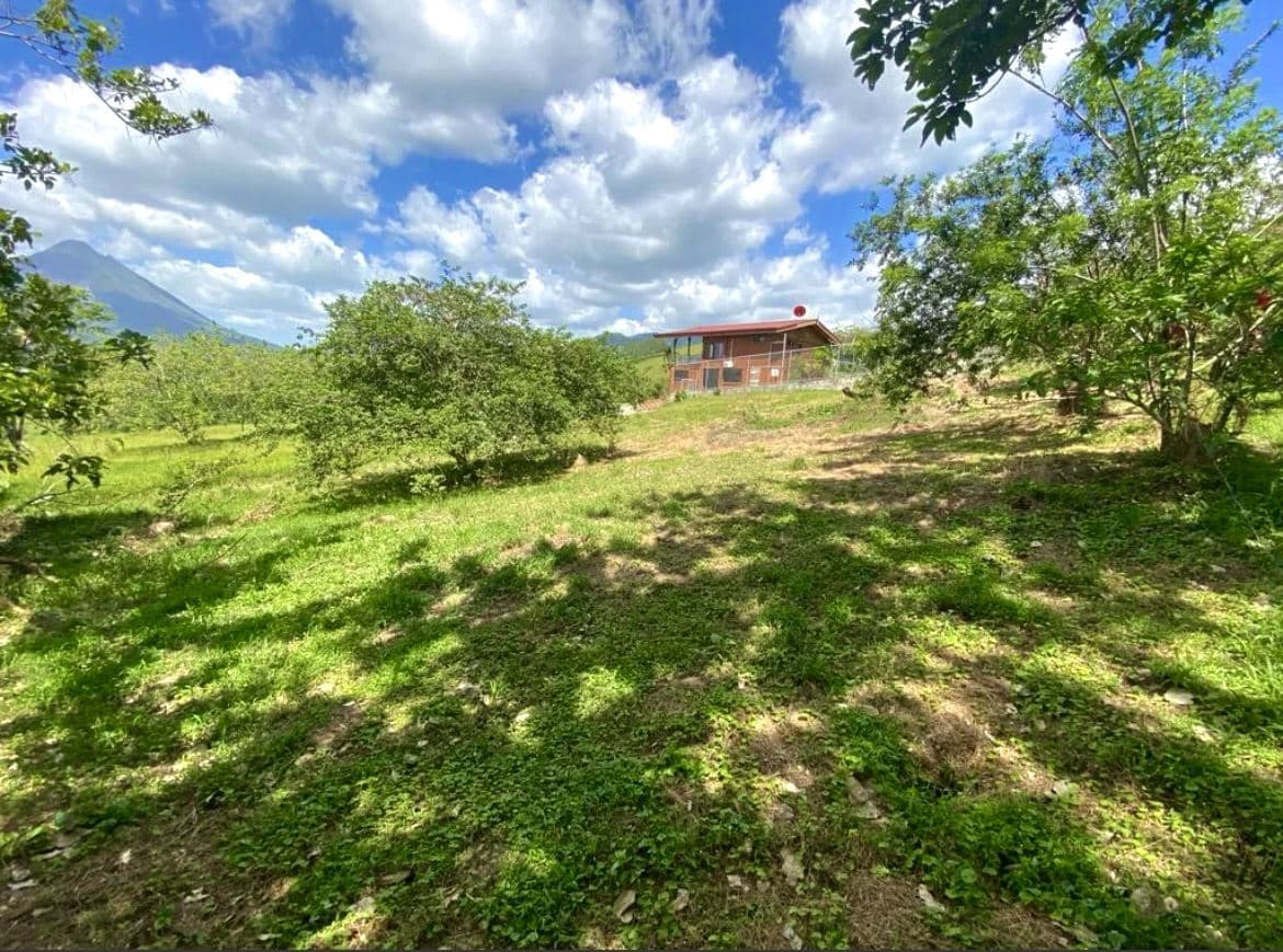 A Prestigious Lot in Arenal Volcano National Park - Spectacular Lake & Volcano Views, photo 3