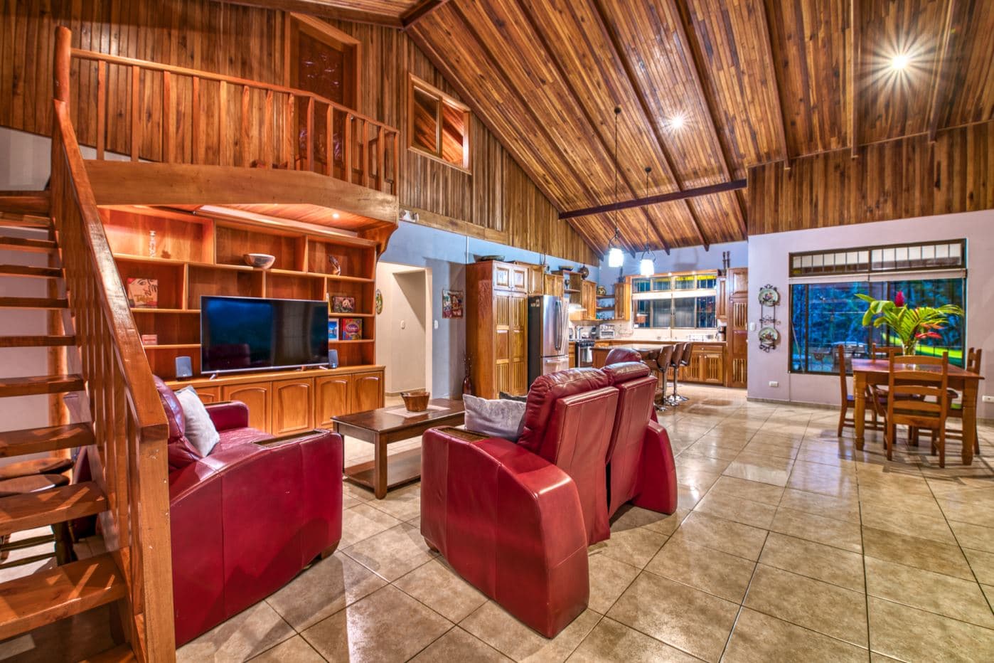 PuraVista Aguacate - A Breathtaking Private Estate with Stunning Lake & Volcano Views, photo 4