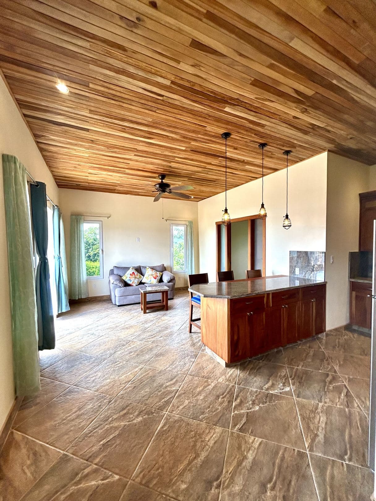Luxury Lakefront Home with Guest Suite and Panoramic Lake Arenal Views - Lake Paradise Nuevo Arenal, photo 26