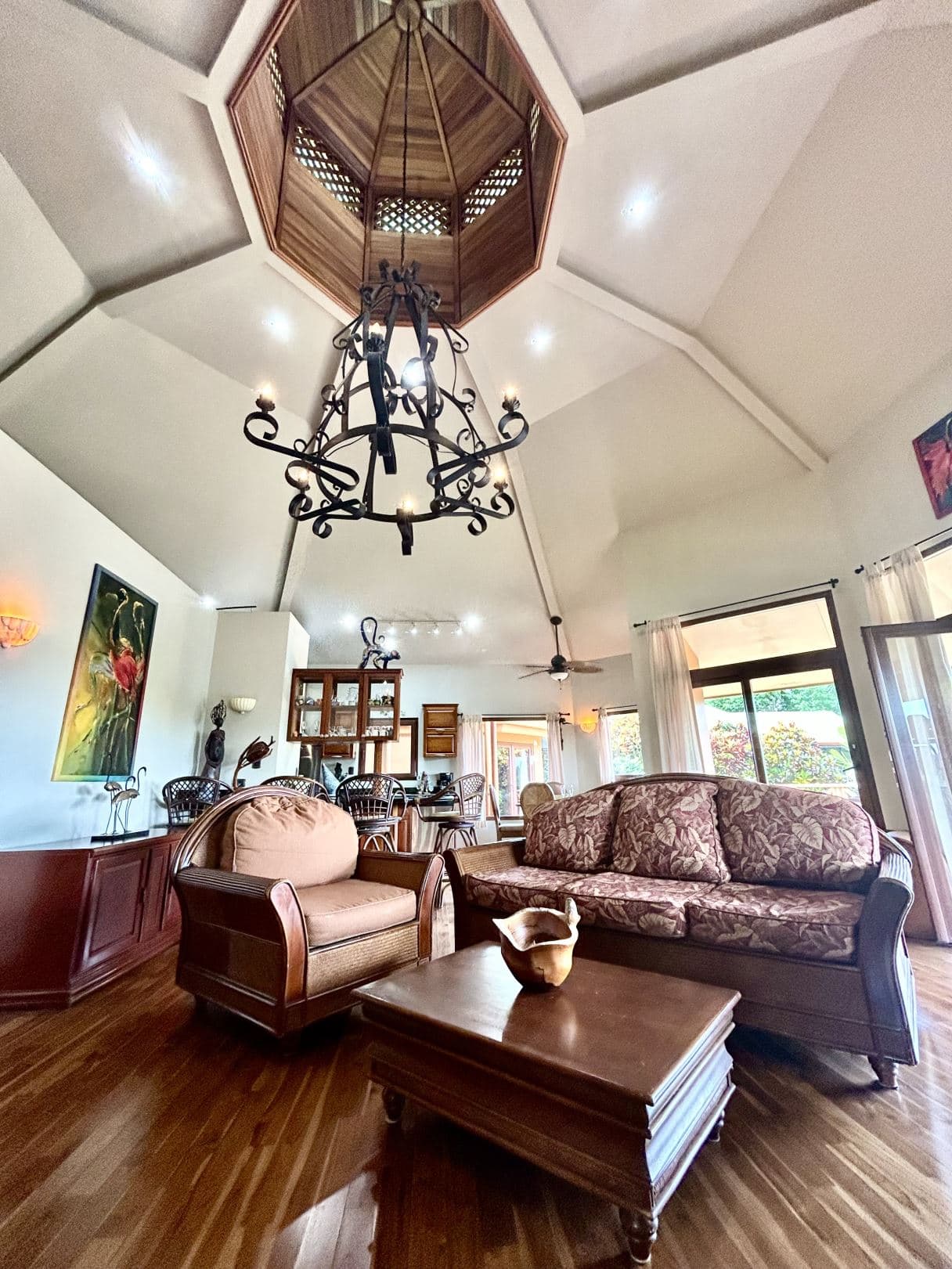 Waterfront Lake Arenal Villa with Guest Casita in Exclusive Buena Vista Community, photo 6