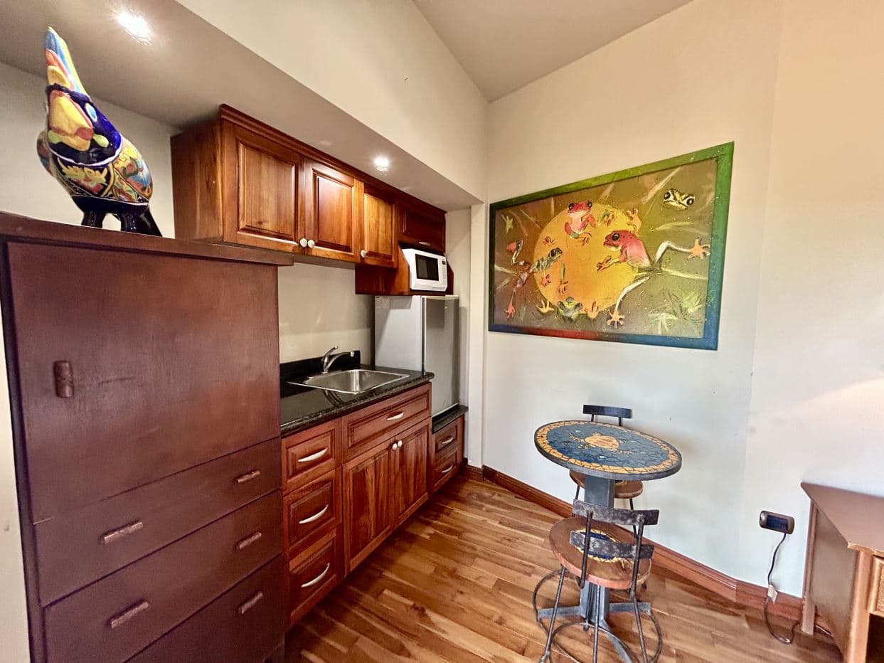 Waterfront Lake Arenal Villa with Guest Casita in Exclusive Buena Vista Community, photo 23