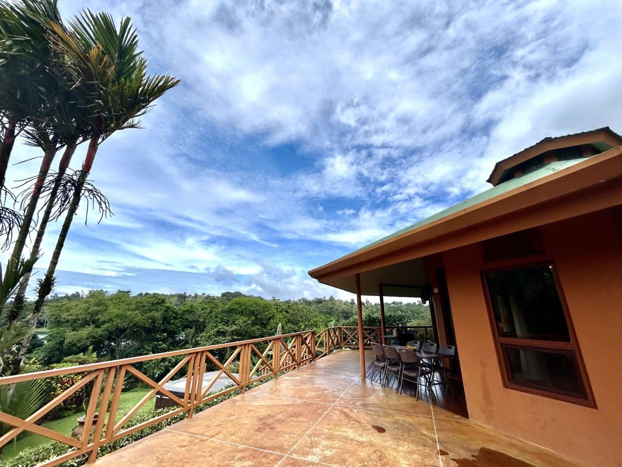 Waterfront Lake Arenal Villa with Guest Casita in Exclusive Buena Vista Community, photo 26