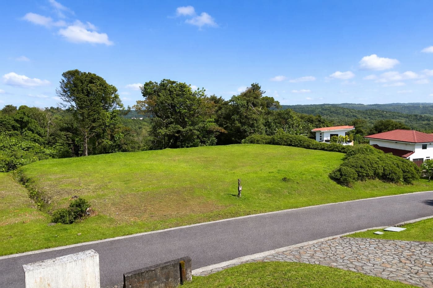 Lakeview Estate Lot 19 in Santa Elena Gated Community in Lake Arenal, Guanacaste Costa Rica, photo 3