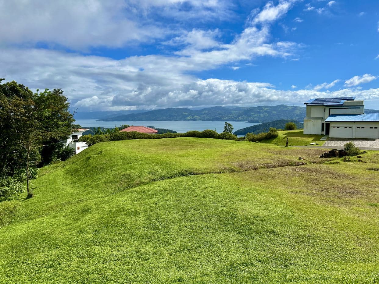 Lakeview Estate Lot 19 in Santa Elena Gated Community in Lake Arenal, Guanacaste Costa Rica, photo 5