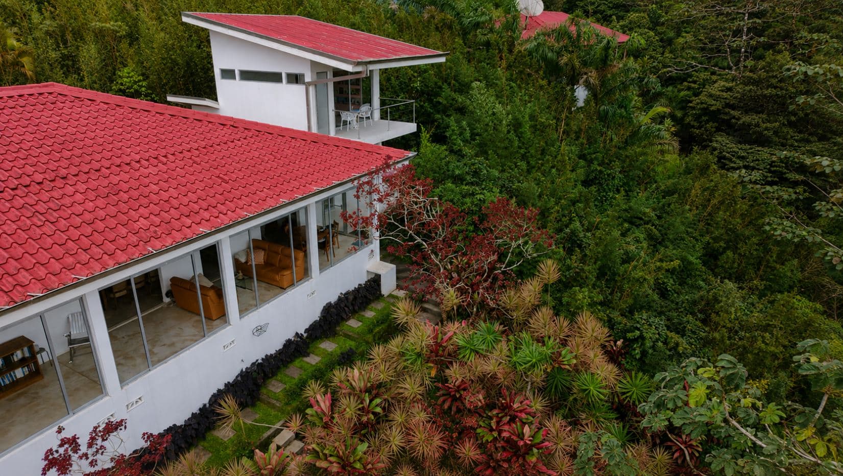 Striking Contemporary Lake Arenal Estate with California-Inspired Design and Arenal Volcano & Lake Views, photo 25