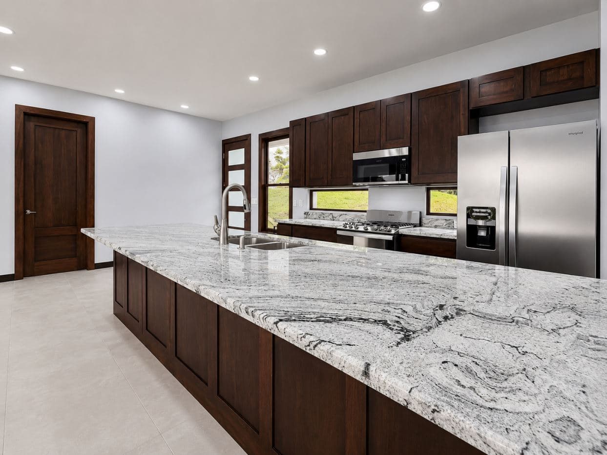 Brand-New Contemporary Lakeview Home with Detached Garage & Guest Studio | Lake Paradise, Nuevo Arenal, photo 3