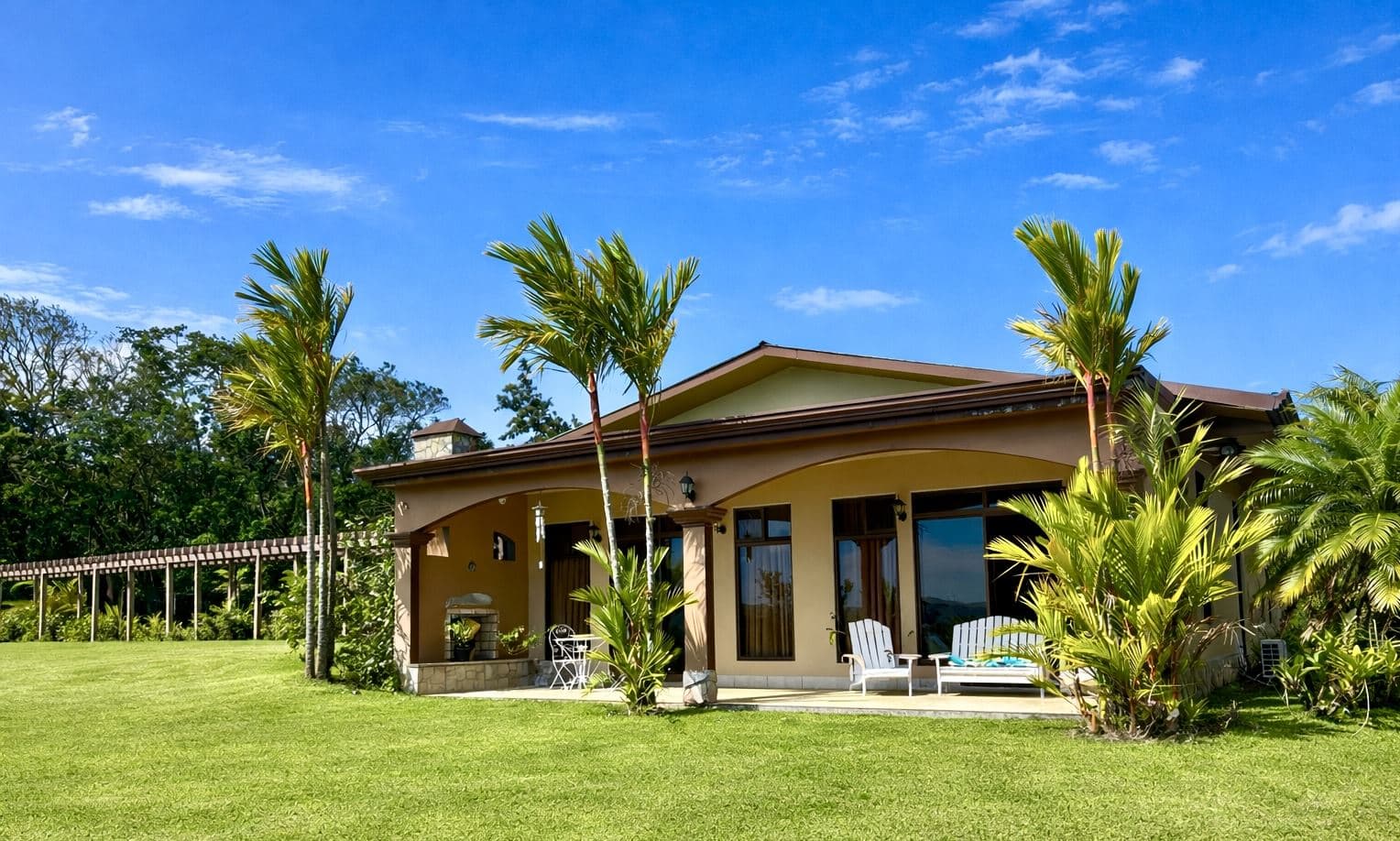Lakefront Serenity in Prestigious Gated Community of Turtle Cove Lake Arenal - 2BR 2BA Residence with Expansive Lake Arenal Views