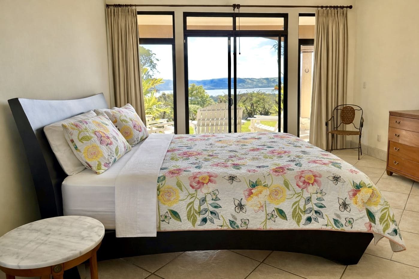 Lakefront Serenity in Prestigious Gated Community of Turtle Cove Lake Arenal - 2BR 2BA Residence with Expansive Lake Arenal Views, photo 13