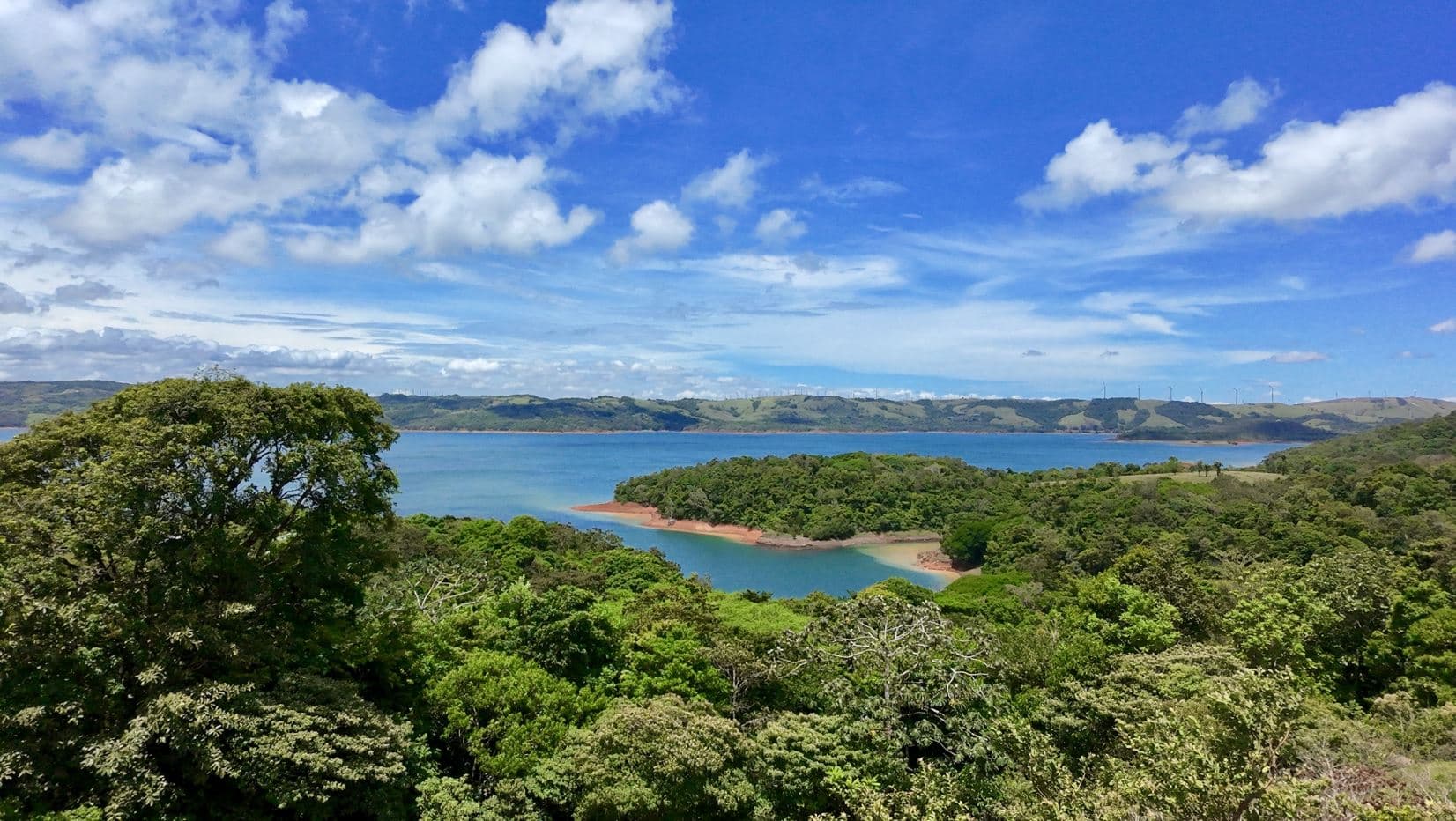 Lakefront Serenity in Prestigious Gated Community of Turtle Cove Lake Arenal - 2BR 2BA Residence with Expansive Lake Arenal Views, photo 2