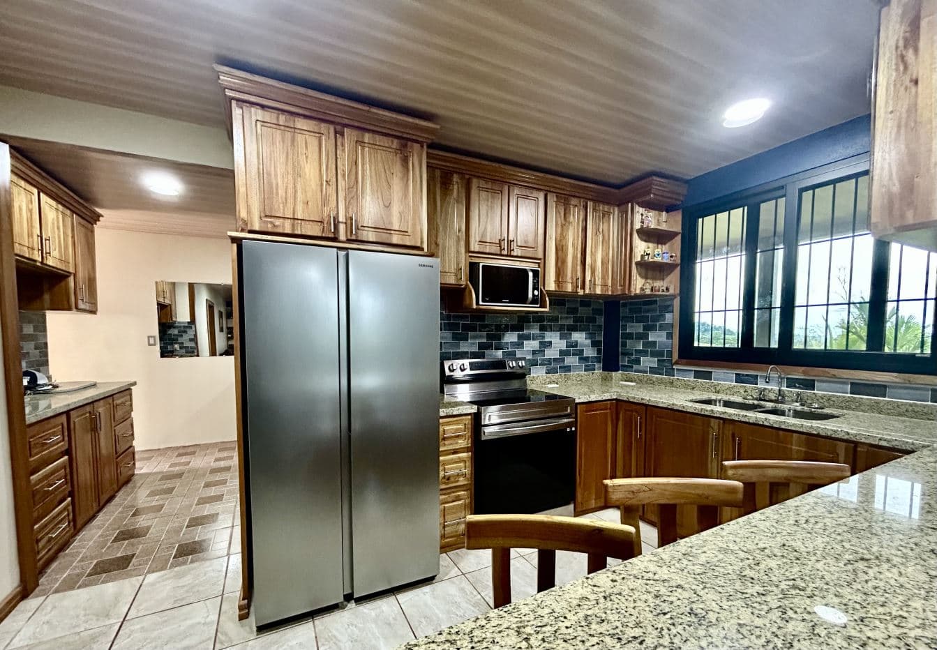Turnkey Volcano View Renovated Home with a River on 1.4 Acres & 2,000 SF Workshop in La Tigra Near La Fortuna Costa Rica, photo 10