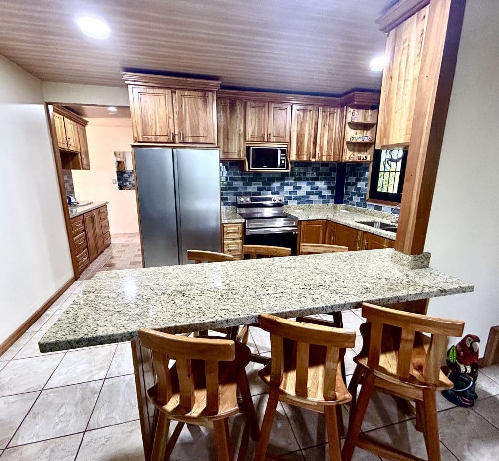 Turnkey Volcano View Renovated Home with a River on 1.4 Acres & 2,000 SF Workshop in La Tigra Near La Fortuna Costa Rica, photo 11