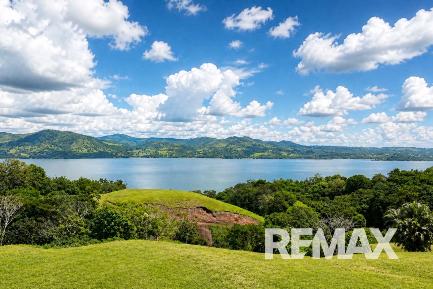 Lake Arenal Guanacaste Luxury Estate | 9 Bedrooms, Guest House, Infinity Pool & Workshop | Villa Alba Nueva, photo 4