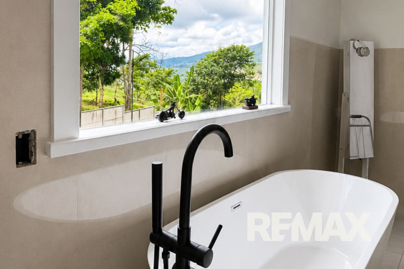 Elegant Modern Lake-Access Estate in Costa Rica’s Lake Arenal Region, photo 22