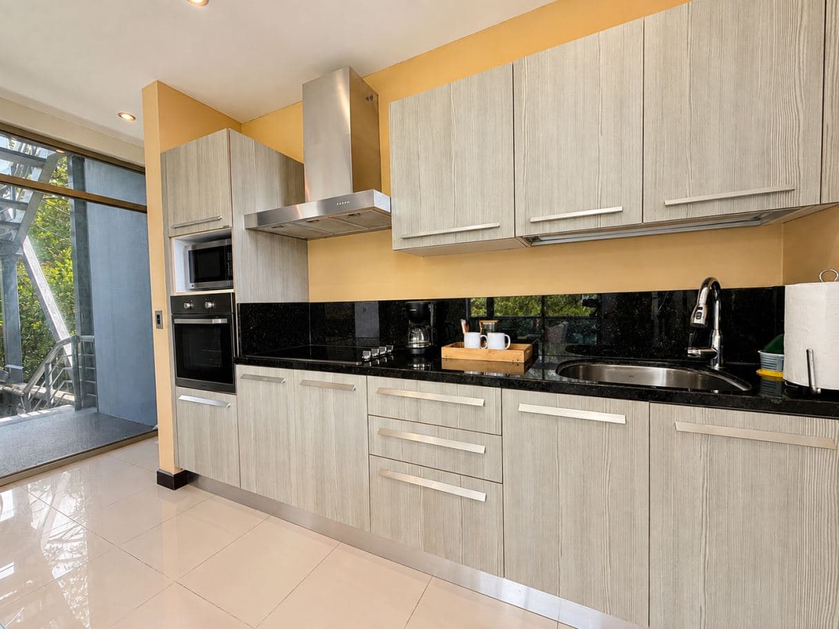 Lake Arenal Condominium Building | Three Private Suites | Lake Views | Walk To Marina, photo 10