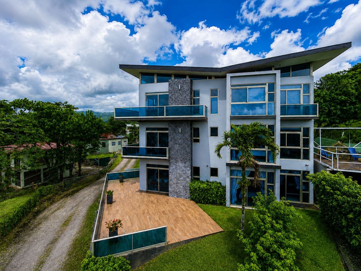 Lake Arenal Condominium Building | Three Private Suites | Lake Views | Walk To Marina, photo 2