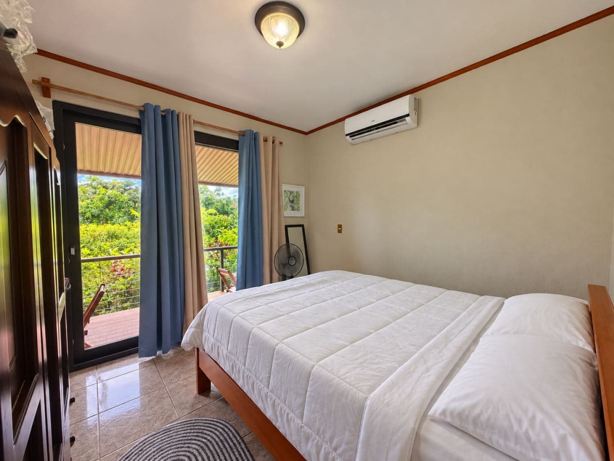 A Distinctive Residence in El Castillo with Terraces Overlooking Arenal Volcano, photo 17